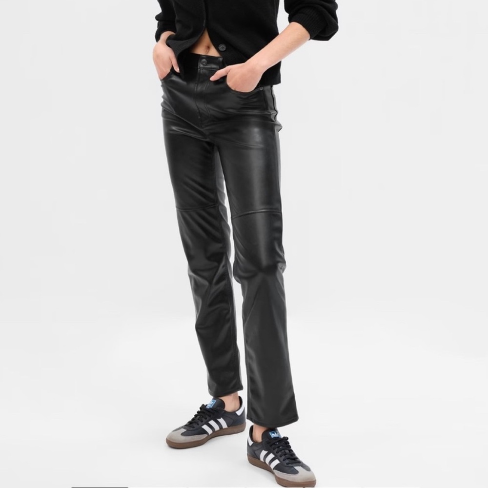 GAP High Rise Vegan Faux Leather Cheeky Straight Pants Size 30